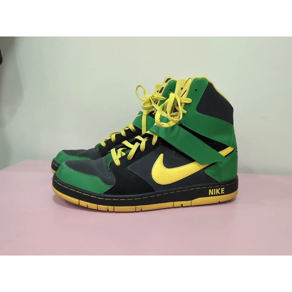 Rare Nike Oregon Ducks Super High Dunks. Size 13 Mens Basketball Athletic‎